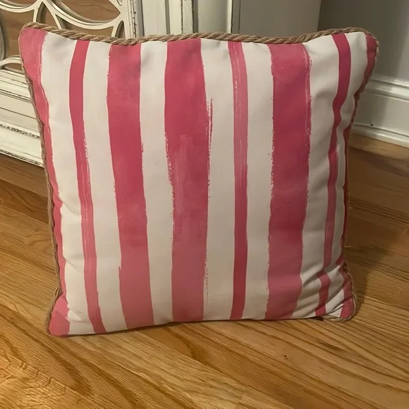 Cynthia Rowley seashell pillow - Picture 4 of 5